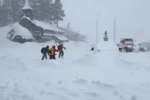 California Avalanche Skiers Dead snowy backcountry landscape after deadly avalanche